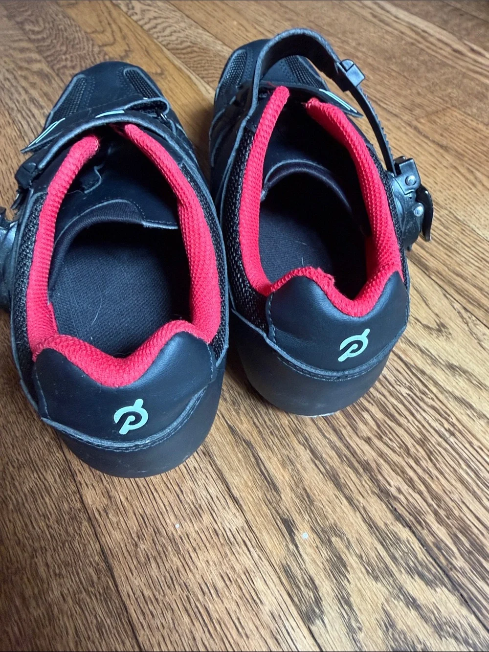 Men Peloton Black and Red Cycling Shoes with Secure Strap Closure